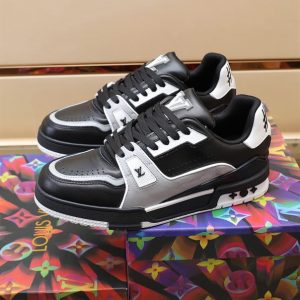 Louis Vuitton Trainer Sneakers - LS02