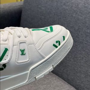 Louis Vuitton Trainer Sneakers - LS04