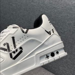 Louis Vuitton Trainer Sneakers - LS05