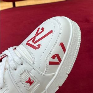 Louis Vuitton Trainer Sneakers - LS08