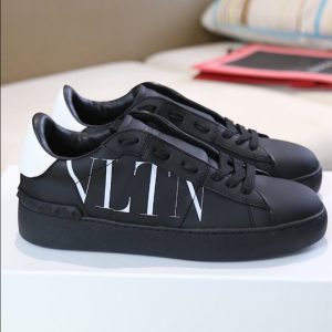 Valentino Garavani Open Sneaker in calfskin With VLTN Logo Print - VS07