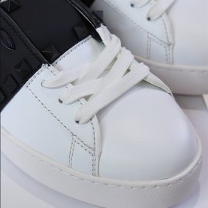 Valentino Garavani Rockstud Untitled Sneaker - VS04