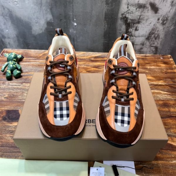 Burberry Logo Print Check and Suede Sneakers – BS24