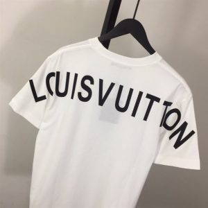 Louis Vuitton T-shirt - LT10