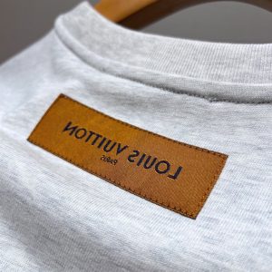 Louis Vuitton T-shirt - LT16