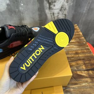 LV x YK Louis Vuitton Trainer Sneaker - LS36