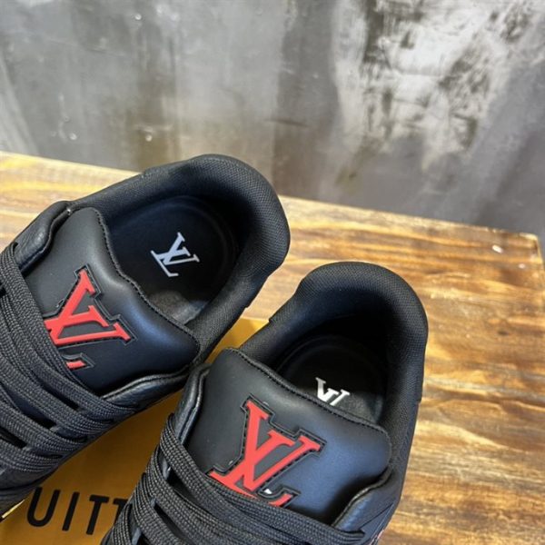 LV x YK Louis Vuitton Trainer Sneaker - LS36