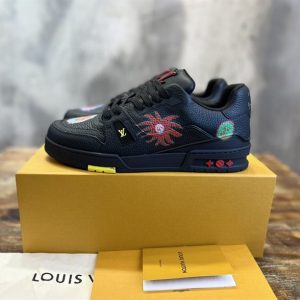 LV x YK Louis Vuitton Trainer Sneaker - LS36