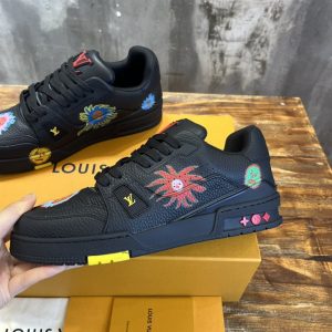 LV x YK Louis Vuitton Trainer Sneaker - LS36