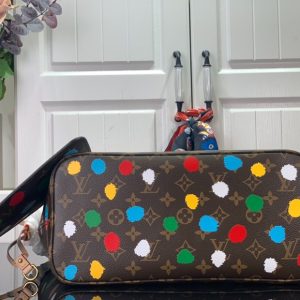 LV x YK Neverfull MM Tote Bags - L01