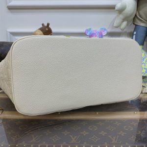 LV x YK Neverfull MM Tote Bags - L04