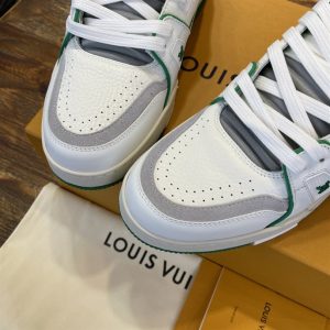 Louis Vuitton Trainer Sneaker - LS41