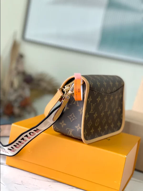 Louis Vuitton Diane Bag - LH28