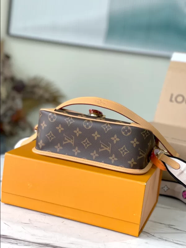 Louis Vuitton Diane Bag - LH28