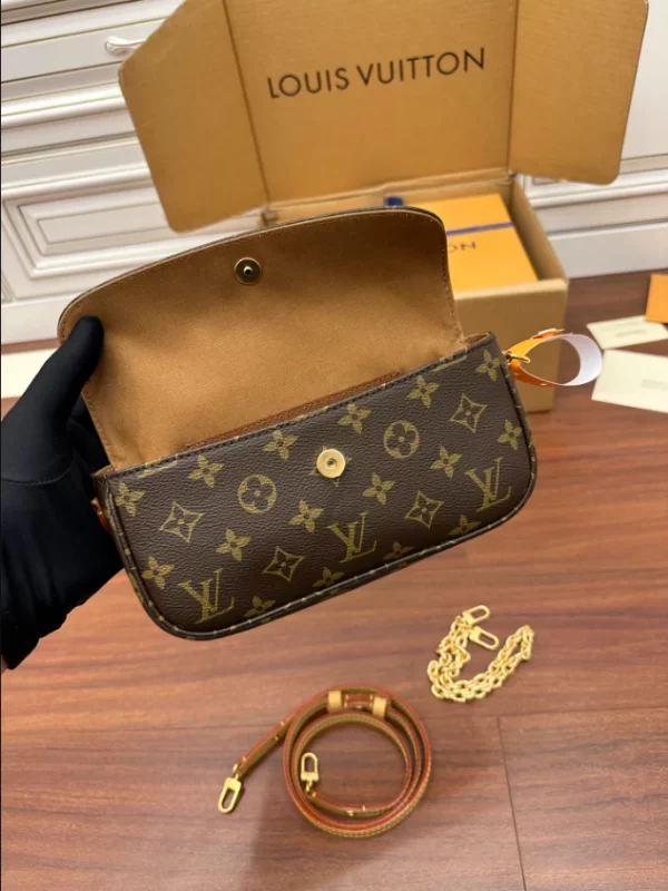 Louis Vuitton Ivy Wallet On Chain Bag - LC11