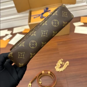 Louis Vuitton Ivy Wallet On Chain Bag - LC11