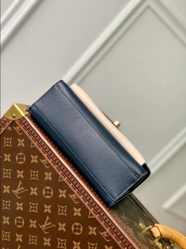 Louis Vuitton MyLockMe Chain Bag - LC17