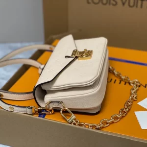 Louis Vuitton Pochette Métis East West - LC13