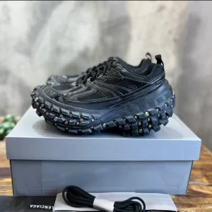 Balenciaga Bouncer Screw Sneaker In Black Mesh and Nylon - GS37