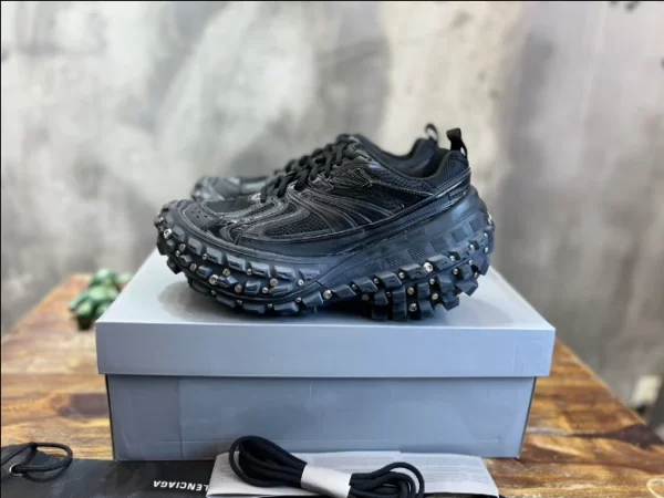 Balenciaga Bouncer Screw Sneaker In Black Mesh and Nylon - GS37