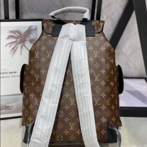 Louis Vuitton Christopher MM Backpack - LP10