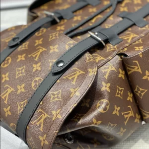 Louis Vuitton Christopher MM Backpack - LP10