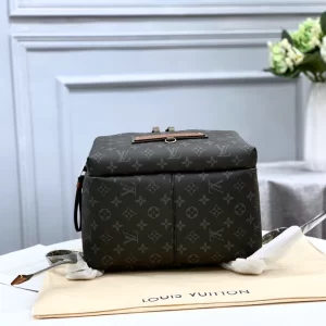 Louis Vuitton Discovery Backpack - LP19