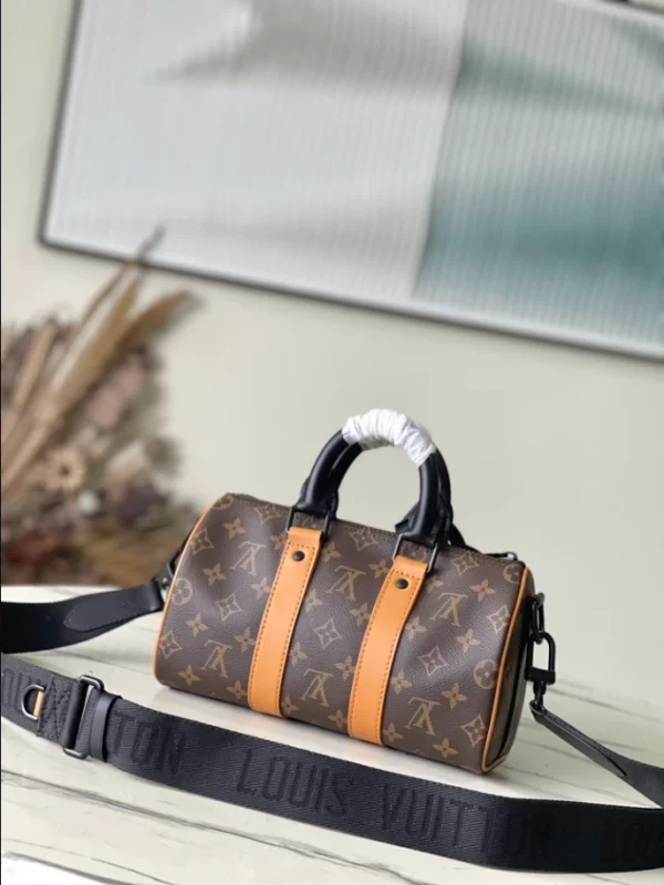 Louis Vuitton Keepall Bandoulière 25 Bag - LD02