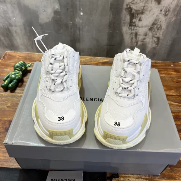 Balenciaga Triple S Mule in White - GS54