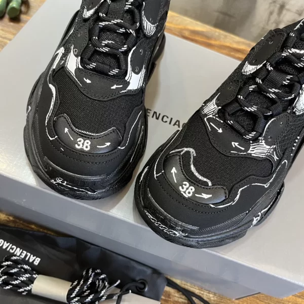 Balenciaga Triple S Sketch Sneaker - GS55