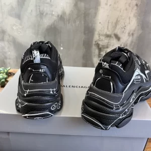 Balenciaga Triple S Sketch Sneaker - GS55