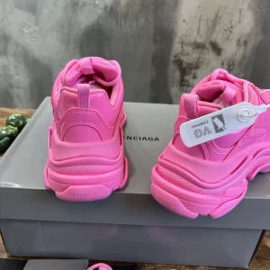 Balenciaga Women's Triple S Sneaker in Pink - GS59