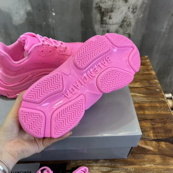 Balenciaga Women's Triple S Sneaker in Pink - GS59