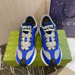 Gucci Run Sneaker In Blue Suede - CS12