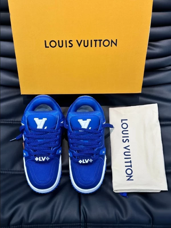 Louis Vuitton Trainer Maxi Sneaker - LS63