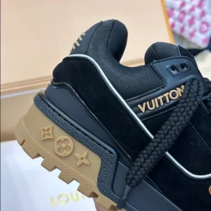 Louis Vuitton Trainer Maxi Sneaker - LS64