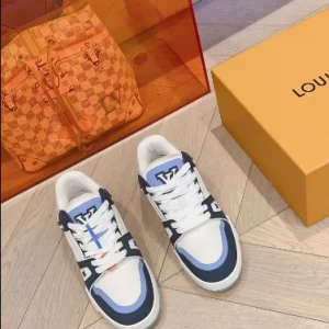 Louis Vuitton Trainer Sneaker - LS57