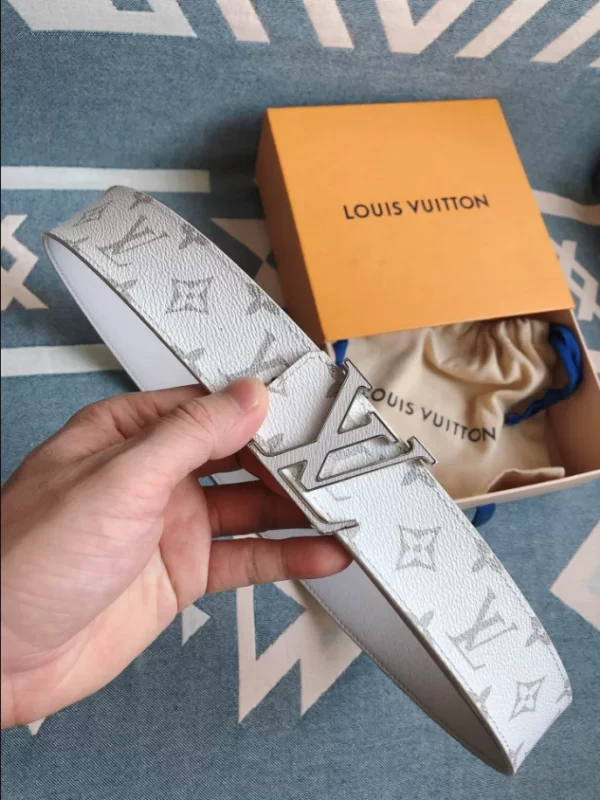 Louis Vuitton Initiales 40MM Reversible Belt - LB11