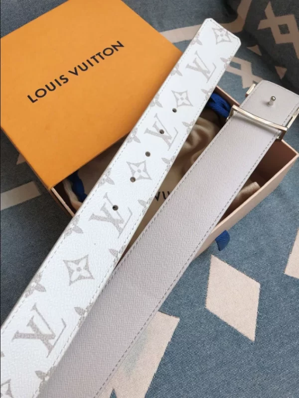 Louis Vuitton Initiales 40MM Reversible Belt - LB11