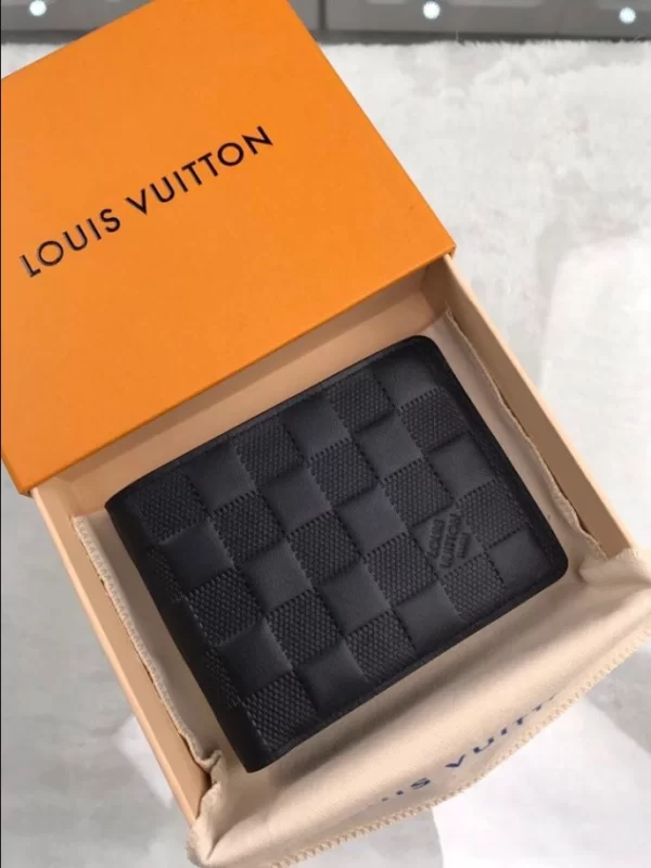 Louis Vuitton Multiple Wallet Damier Infini Leather - LW10