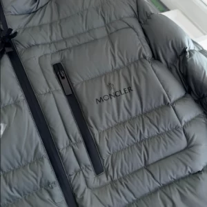 Moncler Short Down Jacket - MK07