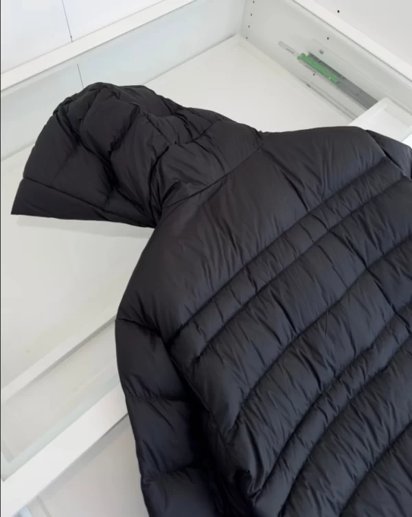 Moncler Short Down Jacket - MK11