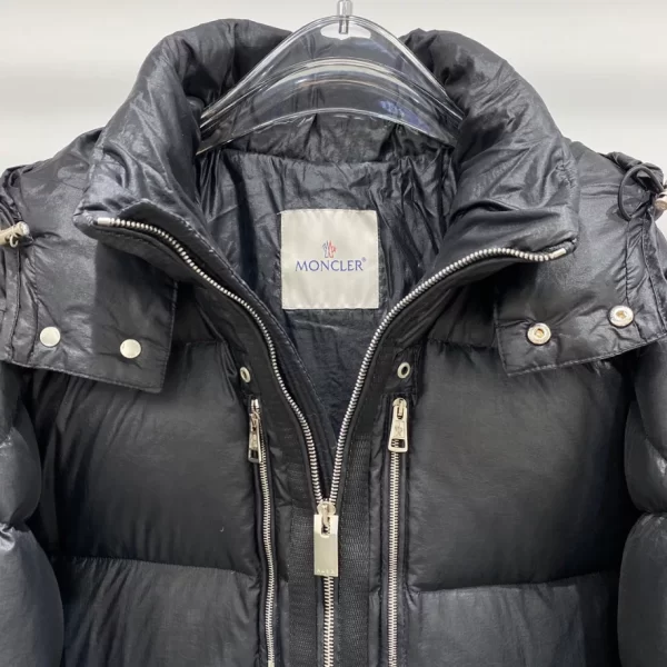 Moncler Short Down Jacket - MK22