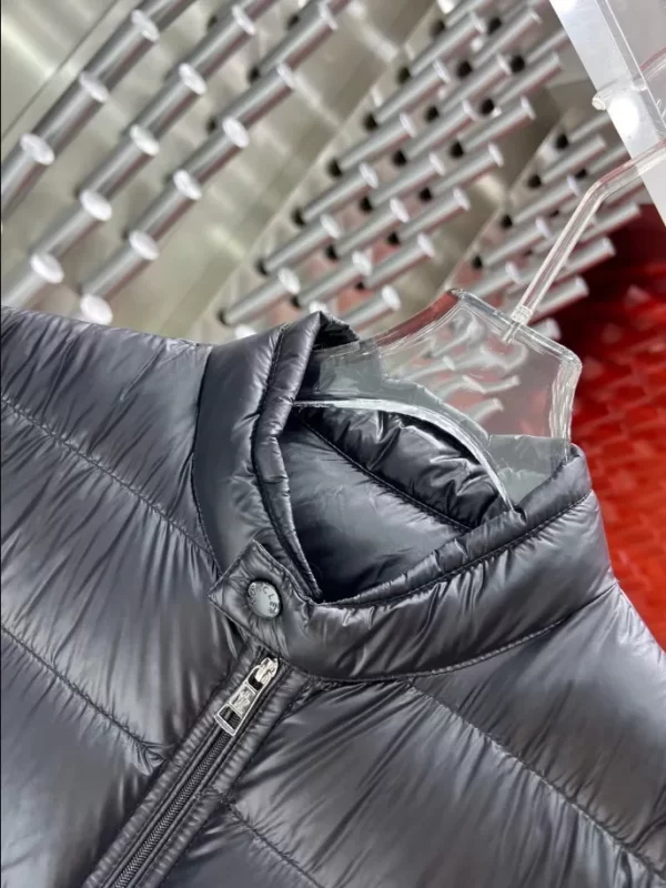 Moncler Short Down Jacket - MK25