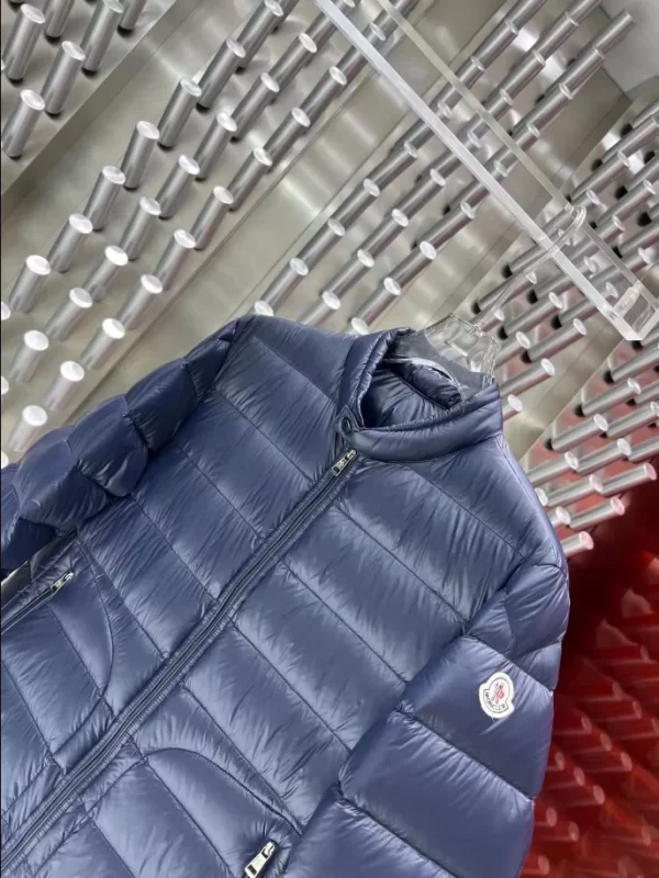 Moncler Short Down Jacket - MK28