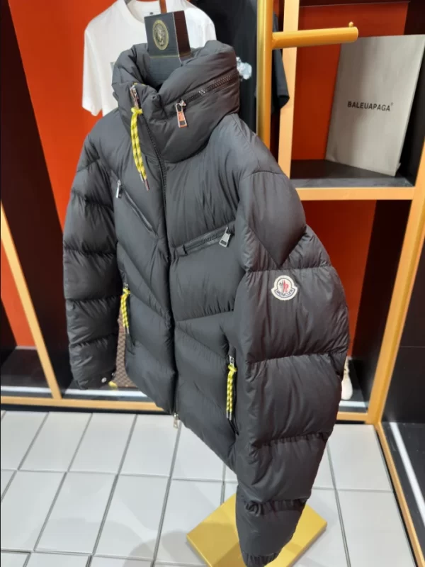 Moncler Short Down Jacket - MK29