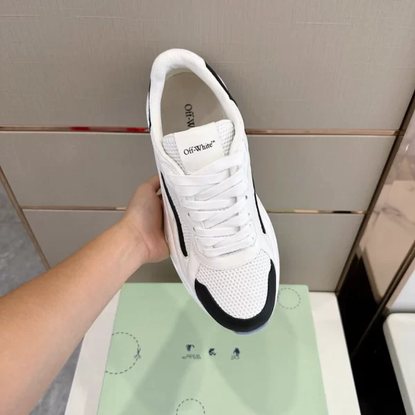 Off-White Kick Off Sneaker - WS03