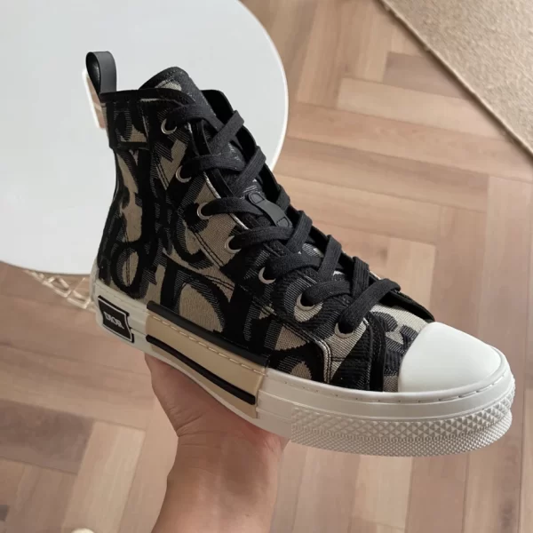 B23 Dior High-Top Sneakers