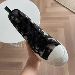 B23 Dior High-Top Sneakers