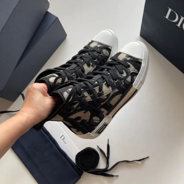 B23 Dior High-Top Sneakers